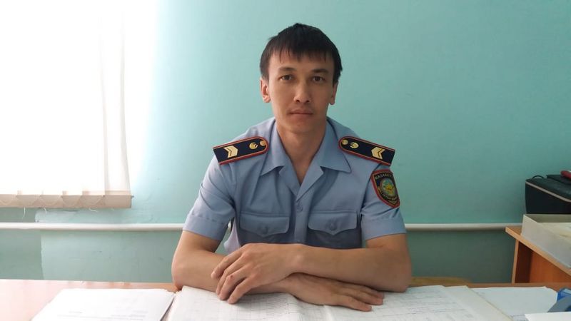 17 млн тенге нашел в туалете уральский полицейский