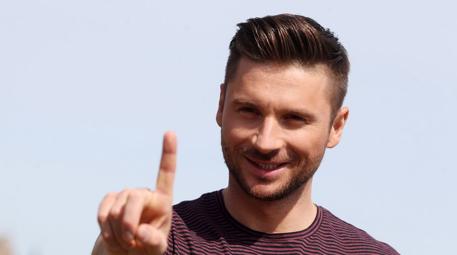 Обнаженный Лазарев взорвал сеть в день финала