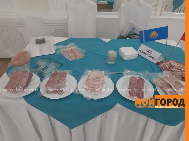 Пуховые платки, мед, масло будут импортировать в ЗКО из Оренбурга