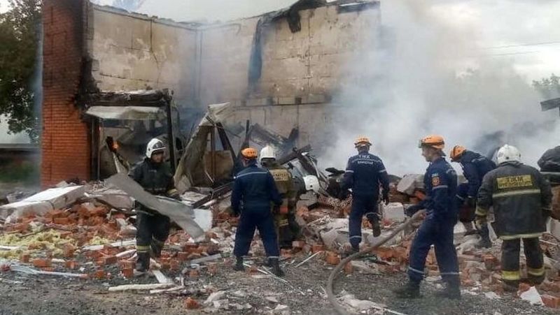 Семь человек пострадали при  взрыве на СТО