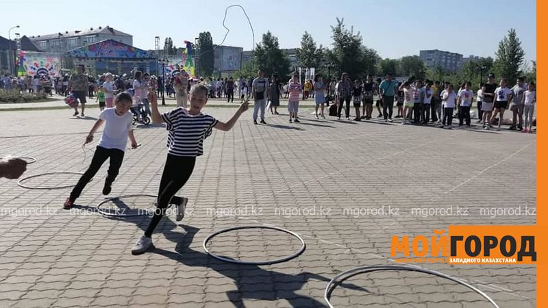 Ақсай қаласында «Көңілді сөрелер» сайысы өтті