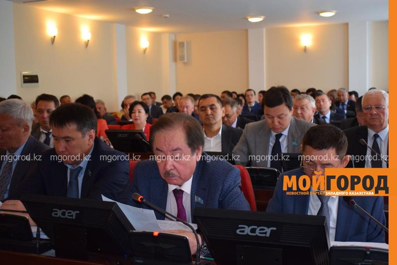 В Актобе депутат предложил подать в прокуратуру на бывшее руководство области