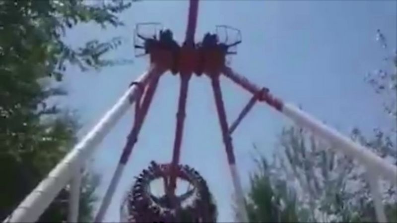 В Узбекистане рухнул аттракцион: есть жертвы (видео)