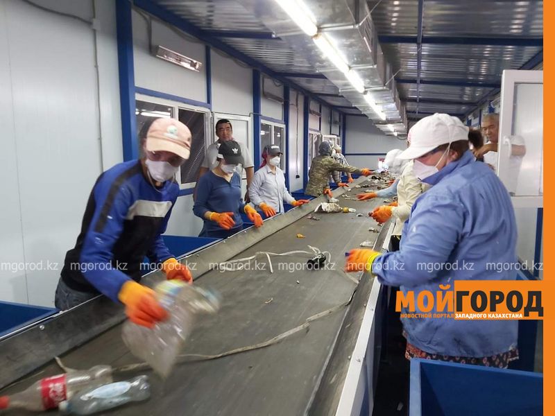 В Атырау открылся первый мусоросортировочный завод