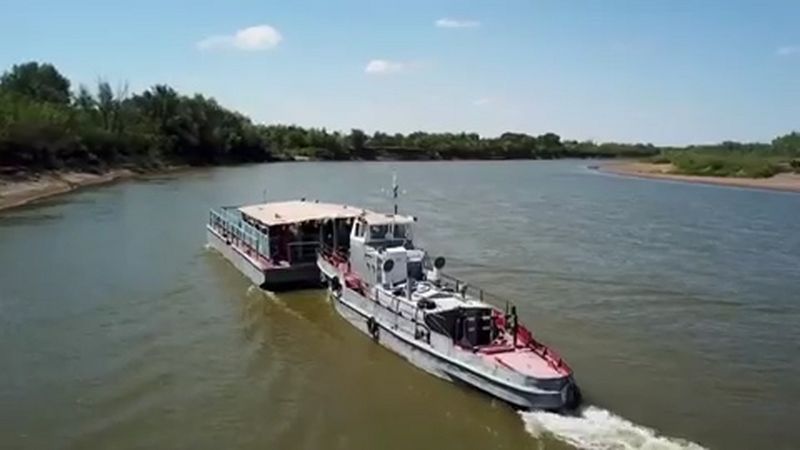 Уральцев на дачи перевозят пароходы