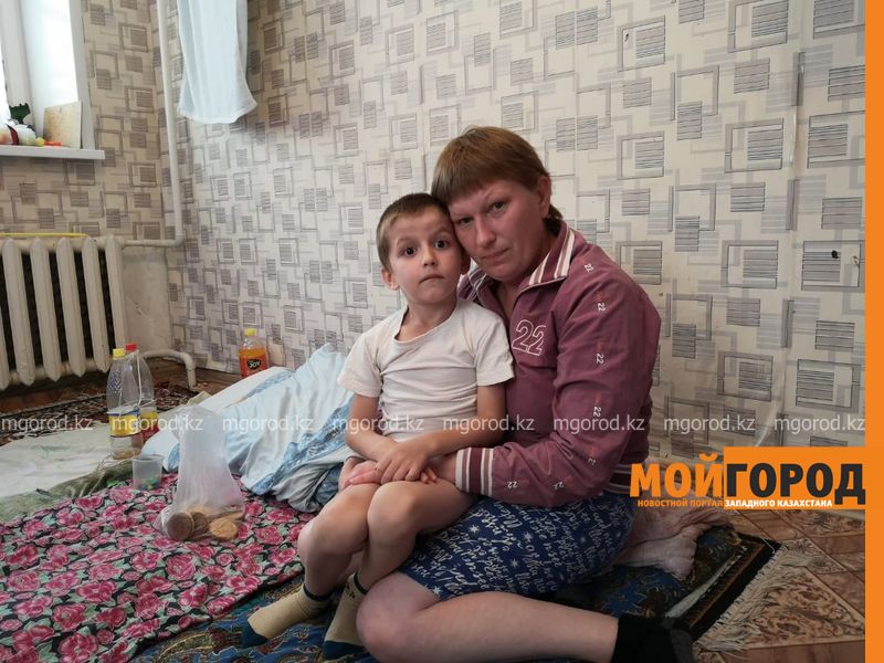 Полмиллиона тенге собрали казахстанцы для женщины с эпилепсией из Уральска
