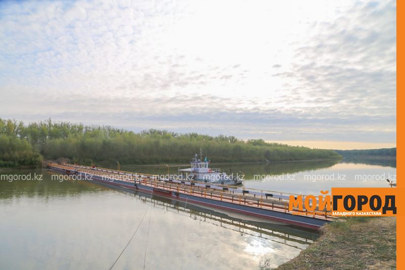 В ЗКО открыли понтонный мост через Урал