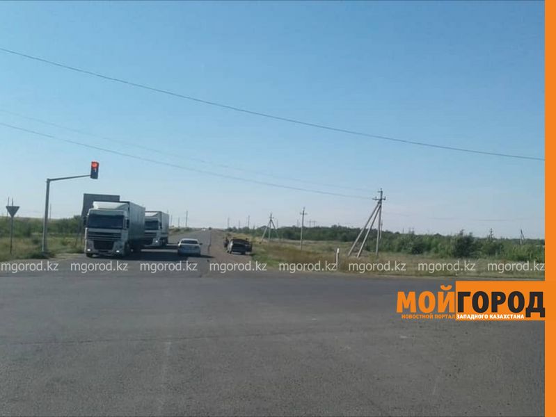 Новый светофор установили на перекрестке в Уральске