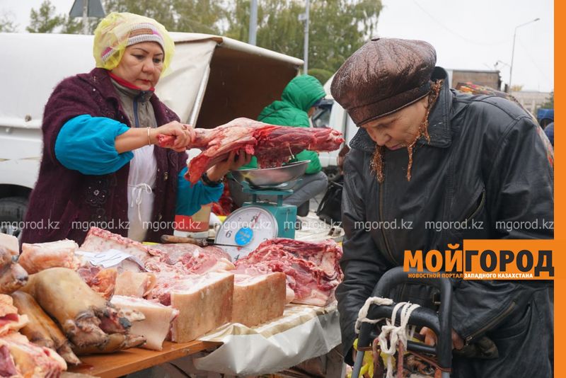 Более 32 тонн овощей и фруктов было продано на сельхозярмарке в Уральске