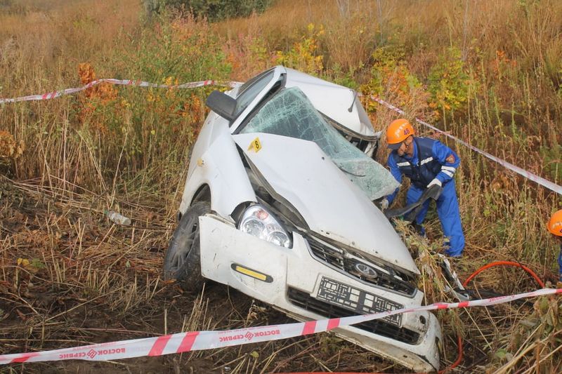 Женщина погибла при столкновении двух авто на трассе в ЗКО