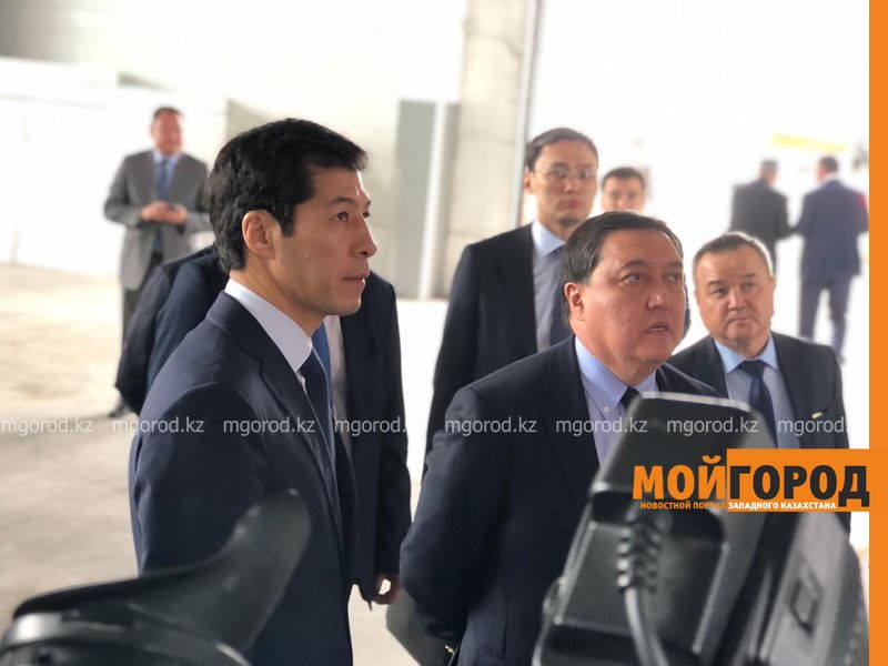Премьер-министр РК ознакомился с работой домостроительного комбината в Уральске