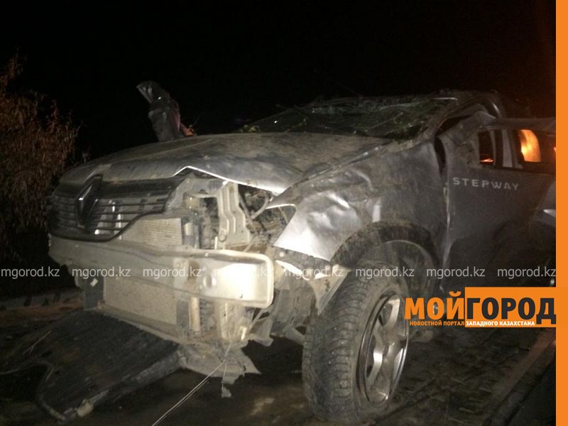 В ЗКО перевернулся автомобиль: погиб водитель