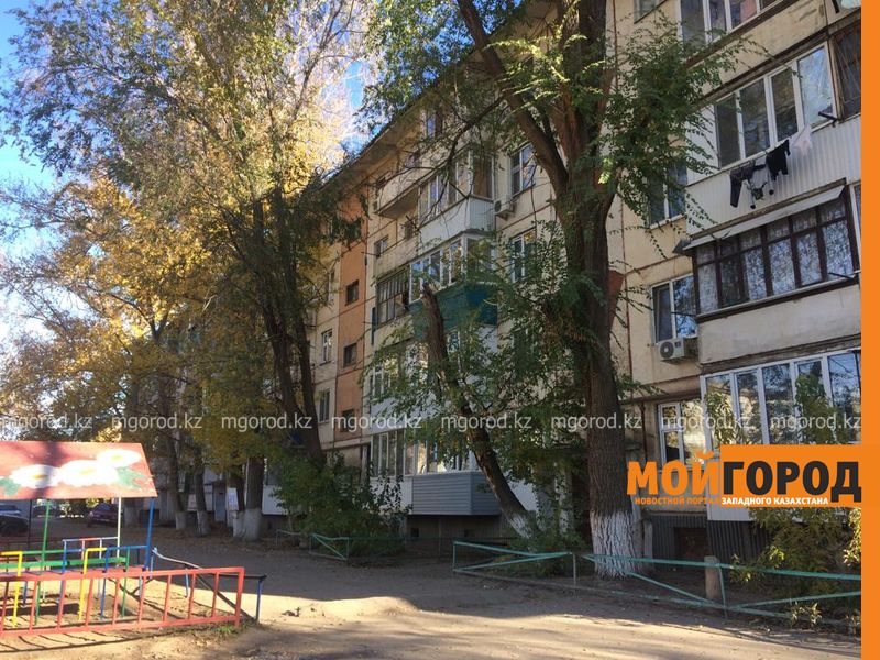 В Уральске спасатели обнаружили в квартире труп женщины