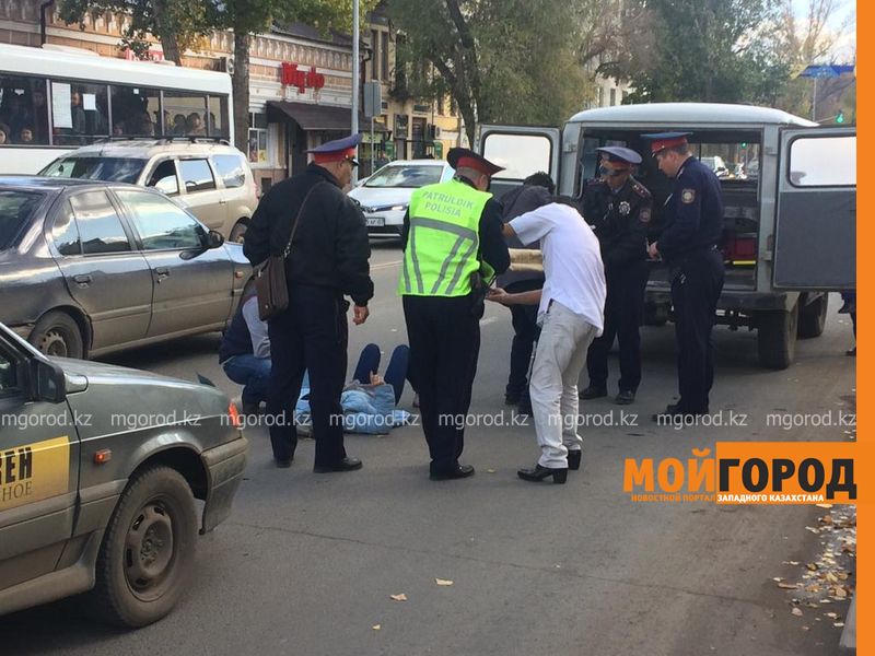 17-летнюю девушку сбили в Уральске