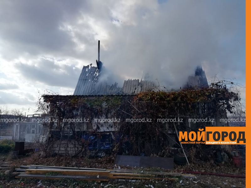Дачный дом сгорел в ЗКО (фото)