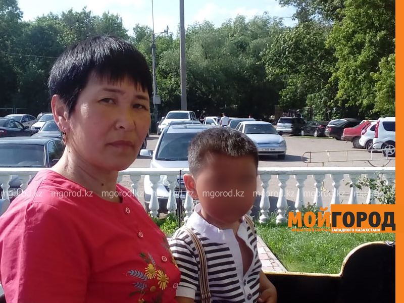 В ЗКО многодетный отец-одиночка просит наказать виновных в смерти беременной жены