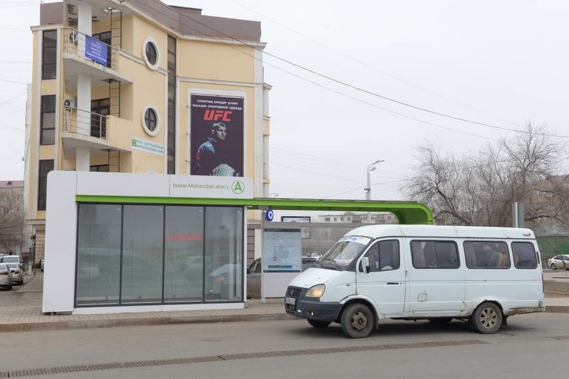 В Атырау закрывают теплые остановки из-за вандалов