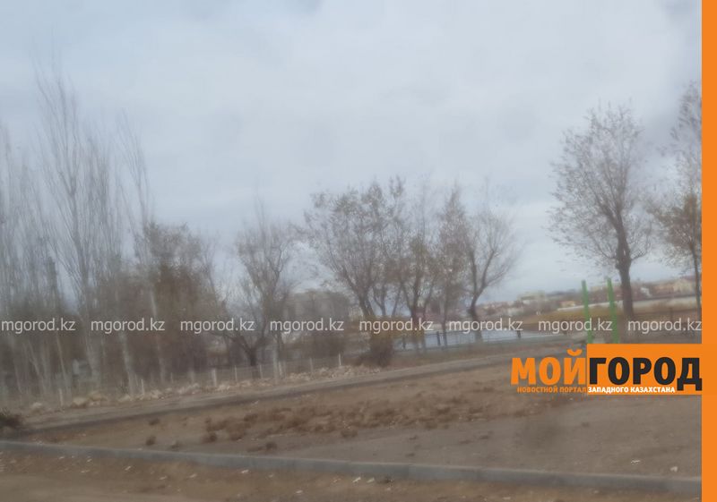 В Атырау убирают уличные тренажеры