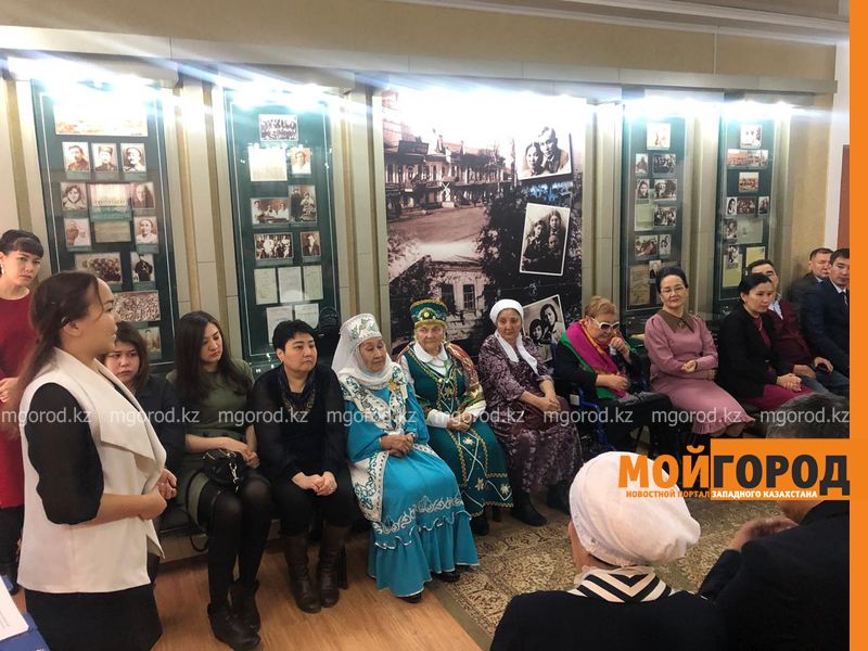 Дань памяти основателю музея М.Маметовой