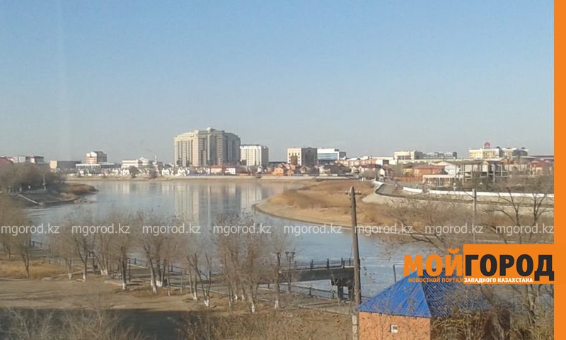 В Атырау впервые за несколько лет так рано на Урале встал лед