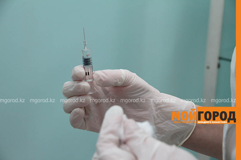 Кому бесплатно будут делать прививки от гриппа и ОРВИ в Уральске