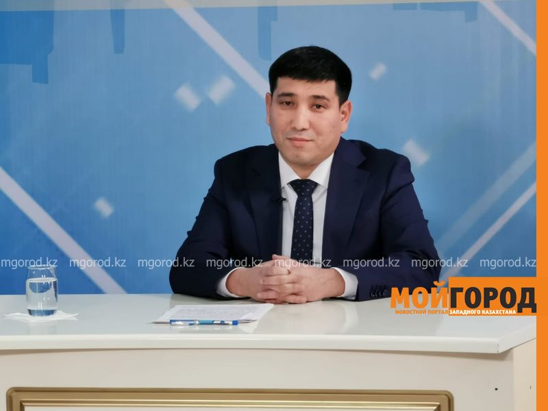 Аким Бурлинского района ответил на вопросы в прямом эфире