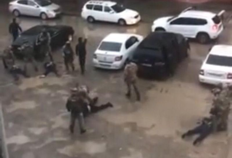 Трое жителей Атырау похитили иностранца и вымогали деньги (видео)