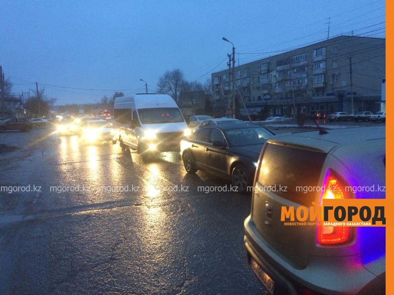 Пять человек пострадали в ДТП в Актюбинской области