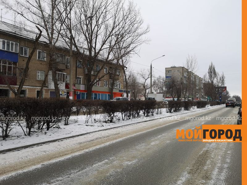 В центре Уральска поставят разделительное ограждение на автодороге