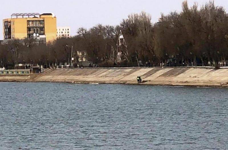 Труп 20-летней девушки нашли в реке в Атырау