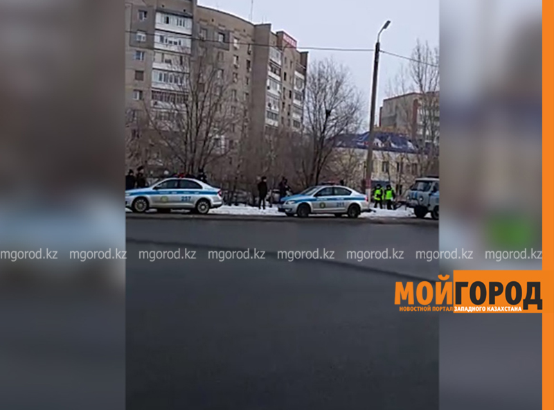 Дать взятку полицейскому пытался житель Уральска (видео)