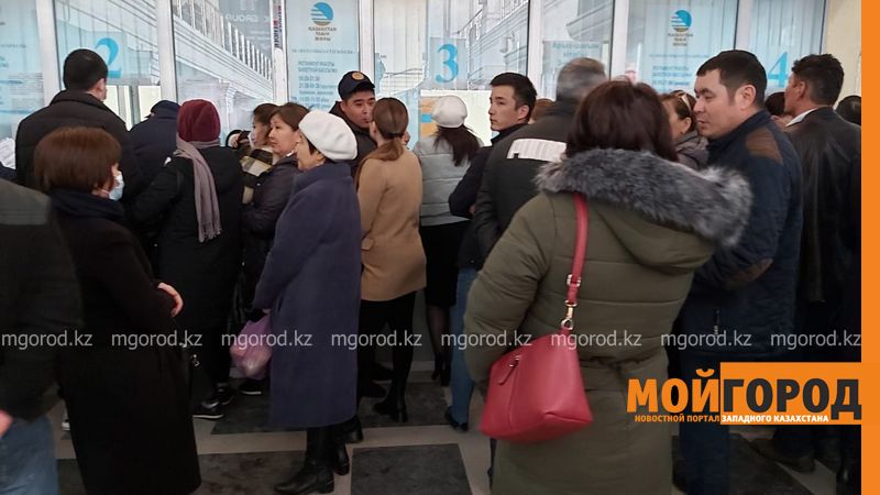 Жители Атырау не могут вернуть деньги за билеты на поезд