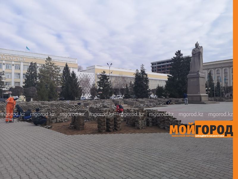 В 30 млн тенге обойдется ремонт площади Абая в Уральске