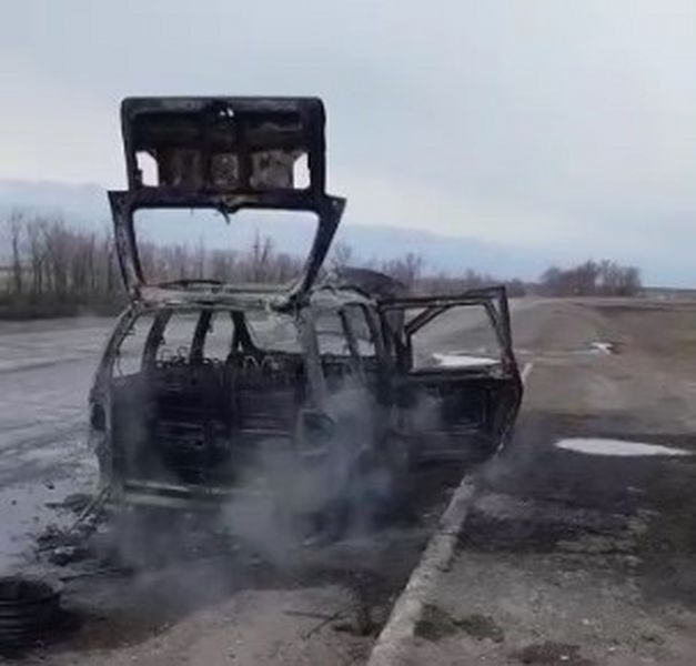 Машина сгорела на трассе в ЗКО (видео)