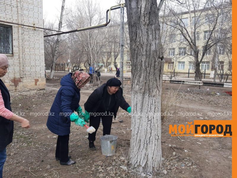 Более восьми тысяч уральцев приняли участие в субботнике