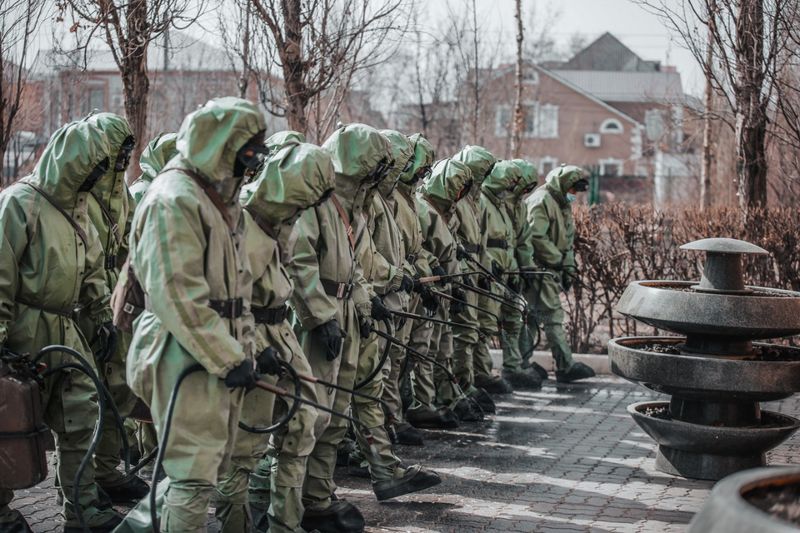 В Атырау военные приступили к дезинфекции парков и детских площадок