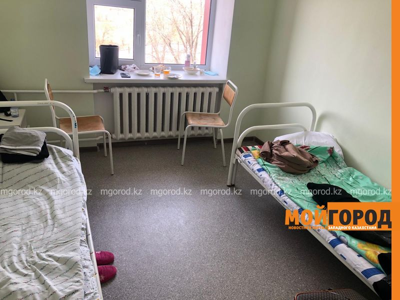 Жители Алматы заявили, что не могут уехать домой после 14 дней карантина в Уральске