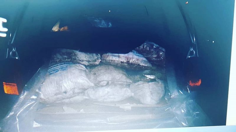 Две машины с воблой задержали в Уральске
