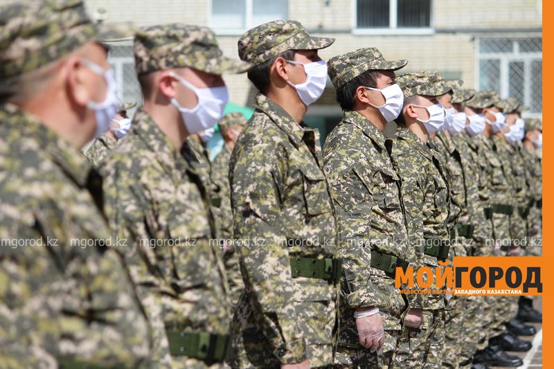94 военнообязанных призвали на службу в ЗКО