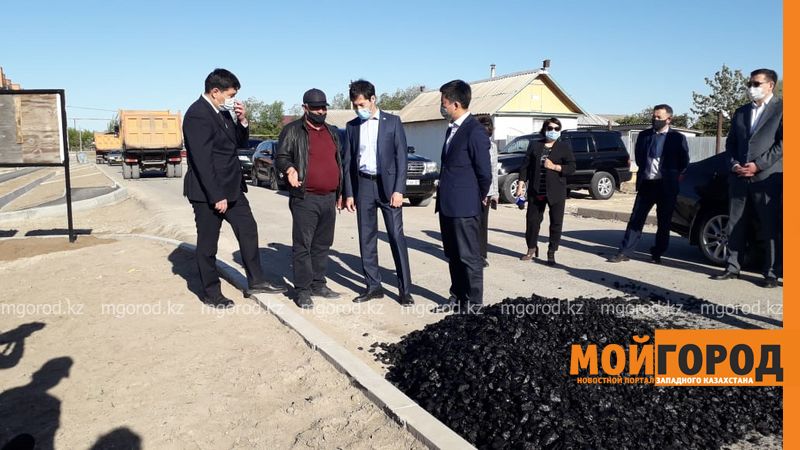 Бурлинский район посетил аким ЗКО