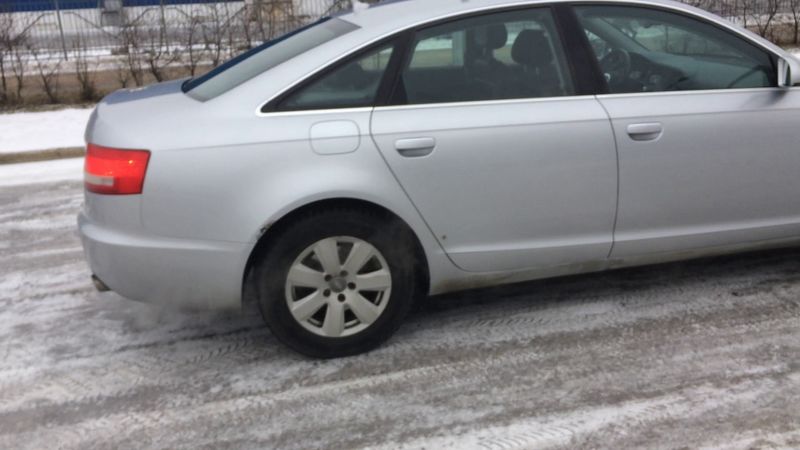 Жительница Уральска 1,5 года не может вернуть угнанный у нее автомобиль
