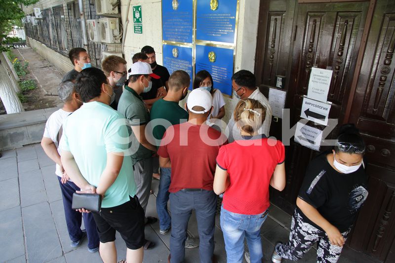 Обещали, что штрафовать не будут: уральцы пожаловались на «развод» полицейских