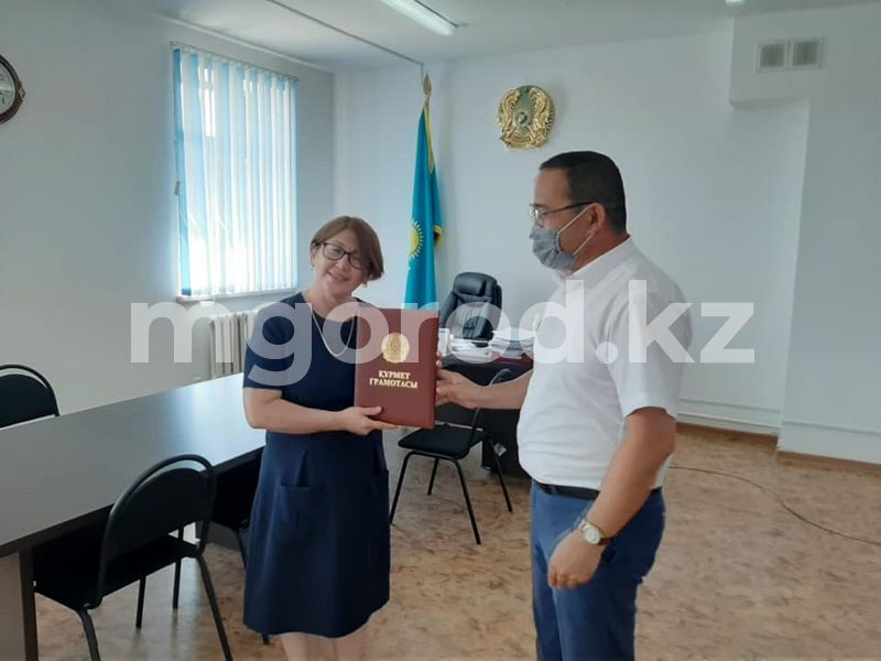 Бөрлі ауданыннің мейіргеріне Президенттің Грамотасы табысталды
