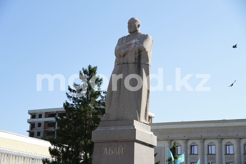 Памятник Абаю предложили установить в Атырау