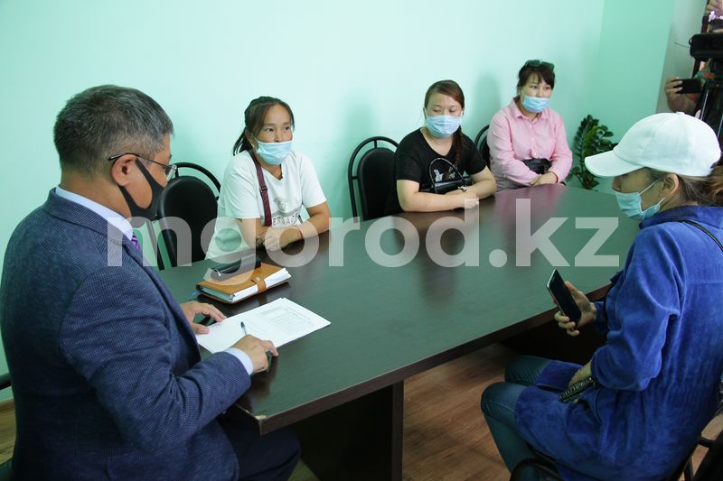 Задержку выплат АСП прокомментировали в центре занятости Уральска