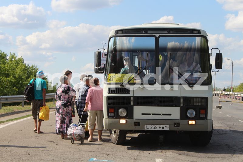 Дачным автобусам разрешили работать в выходные в Уральске