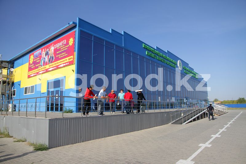 Жители Уральска продавали забронированную очередь в спецЦОНе
