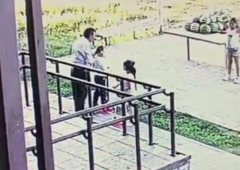 Попытка похищения в Уральске: родители девочки рассказали подробности инцидента
