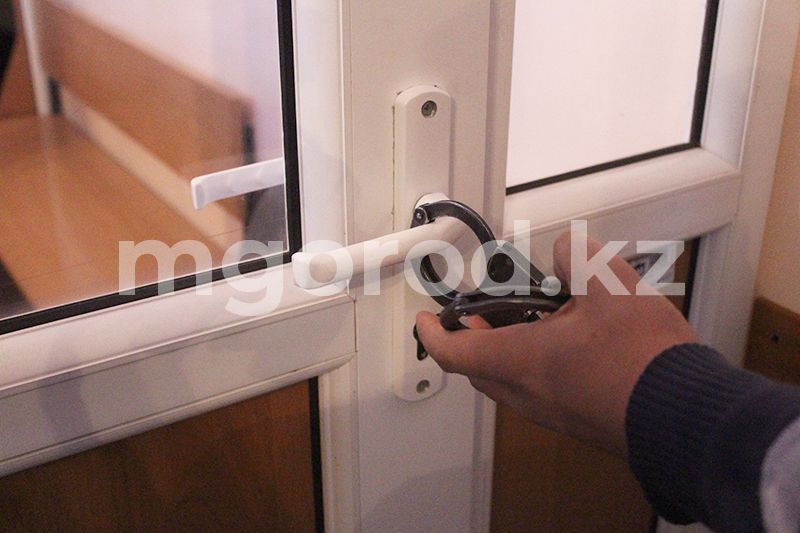Экс-министр обороны Бектанов отдавал незаконные приказы - Генпрокурор