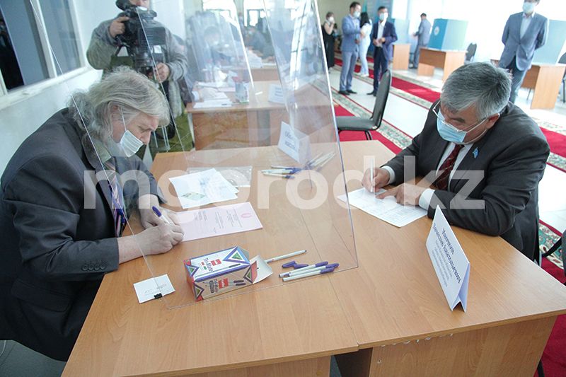 В ЗКО стали известны предварительные результаты выборов Сената Парламента РК